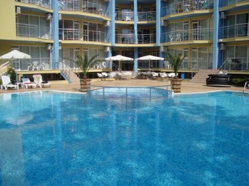 Marack Apartments Солнечный берег Экстерьер фото